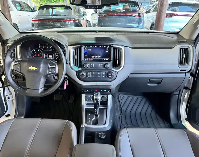 Carro Chevrolet S10 Cabine Dupla 2023 LTZ 2.8 Turbodiesel (Aut.)