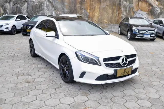 Carro Mercedes-Benz Classe A  2018 200 1.6 Turbo