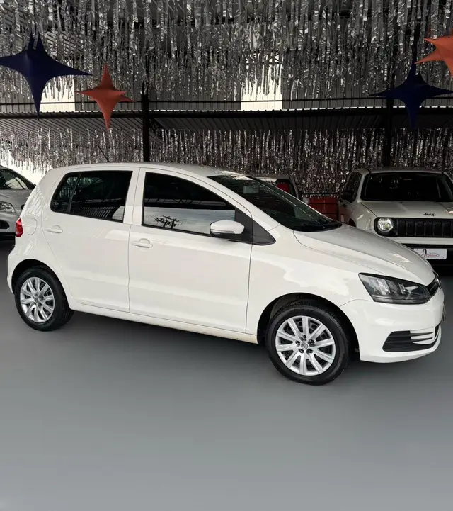 Carro Volkswagen SpaceFox 2015 1.6 VHT Comfortline (Flex)