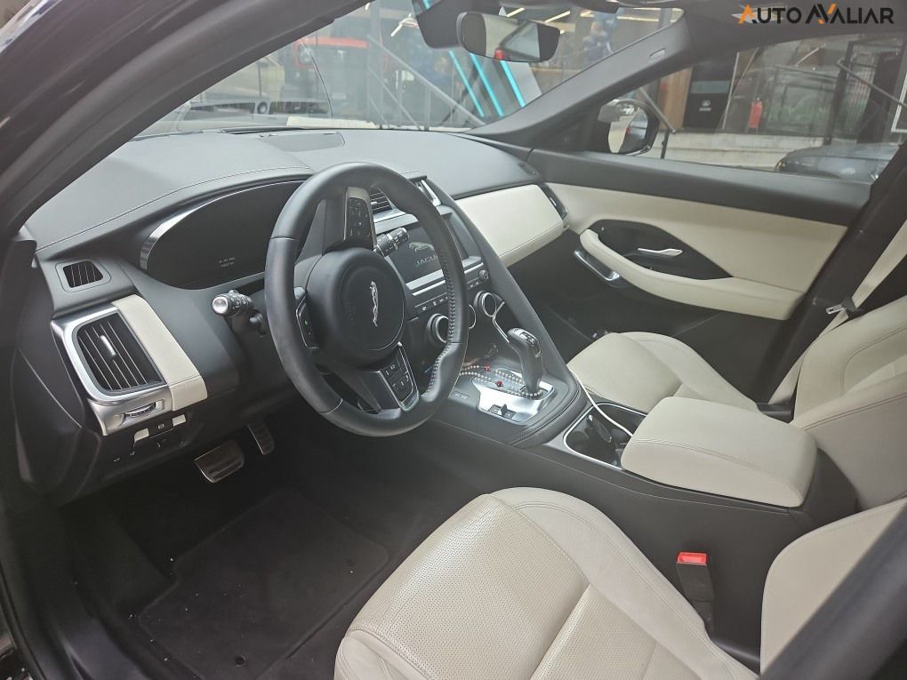 E-Pace 2.0 P250 R-Dynamic S 4WD