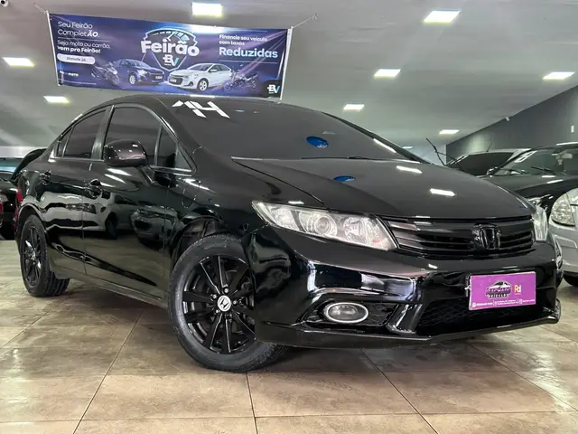 Carro Honda Civic 2014 New  LXS 1.8 16V i-VTEC (Flex)