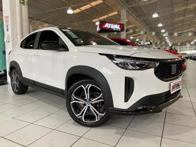 Carro Fiat Fastback 2025 Impetus