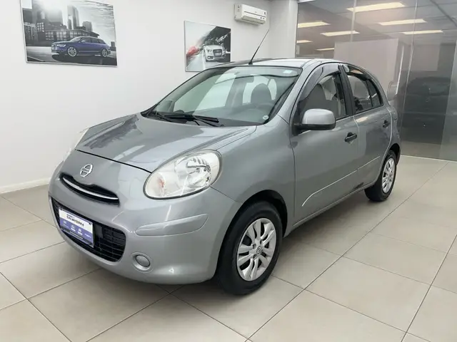 Carro Nissan March 2013 1.6 16V S (Flex)