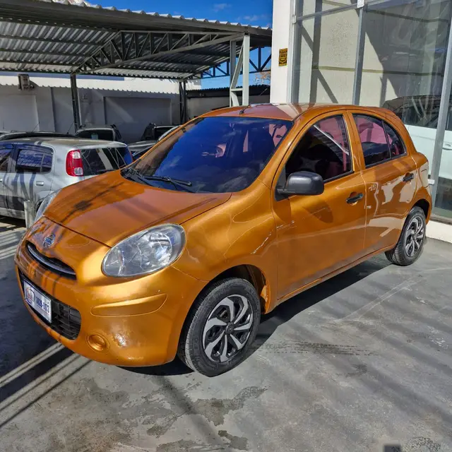 Carro Nissan March 2012 1.0 16V (Flex)