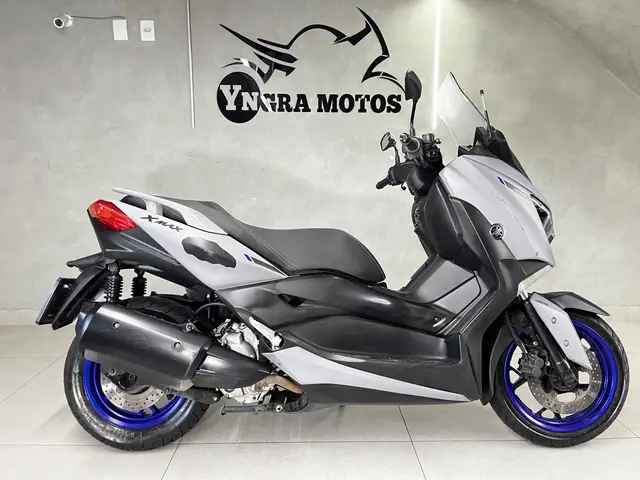Moto Yamaha XMax 2022 250 (ABS)