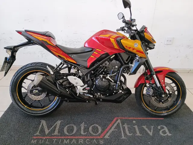 Moto Yamaha MT-03 2022 Homem de Ferro