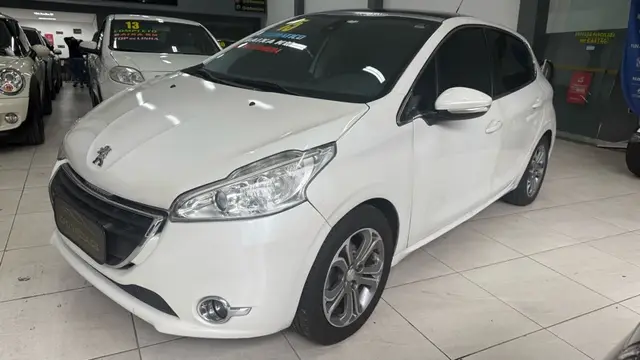 Carro Peugeot 208 2015 Griffe  1.6 16V (Flex) (Aut)