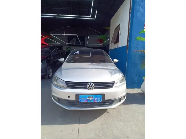 Carro Volkswagen Jetta 2013 2.0 Comfortline Tiptronic (Flex)