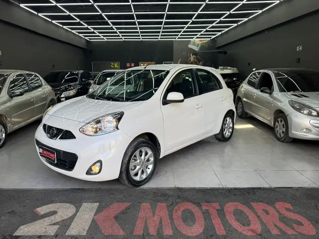 Carro Nissan March 2015 1.0 12V SV (Flex)