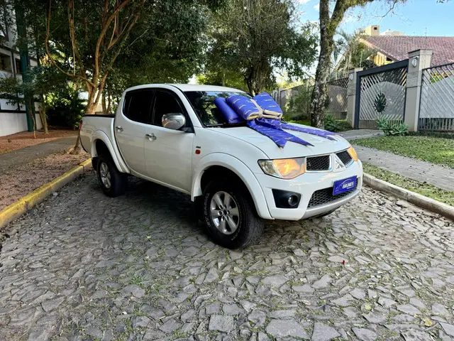 Carro Mitsubishi L200 Triton Sport 2011 L 200 Triton HPE 4x4 3.2 (aut) (cab. dupla)