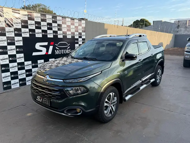 Carro Fiat Toro 2017 Volcano 2.0 diesel AT9 4x4