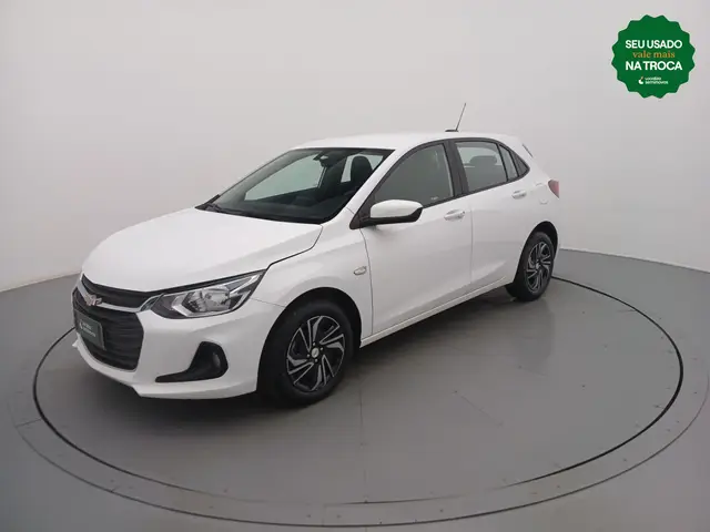 Carro Chevrolet Onix Plus 2024 LT 1.0