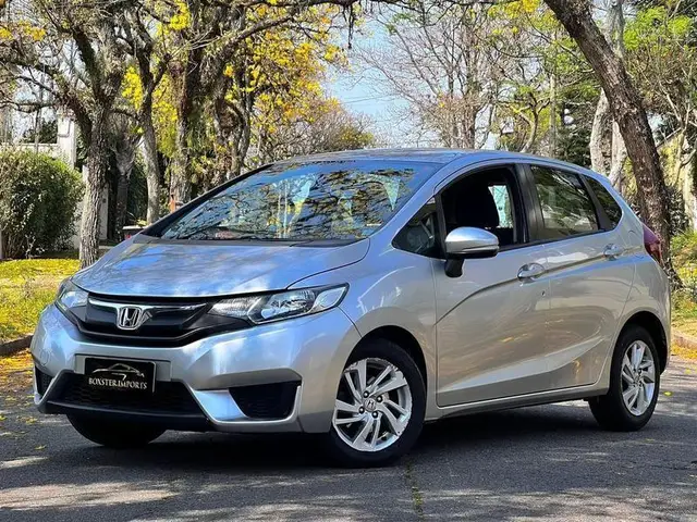 Carro Honda Fit 2015 1.5 16v LX (Flex)