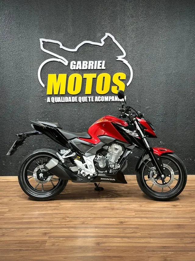 Moto Honda CB 300F Twister 2025 (ABS)
