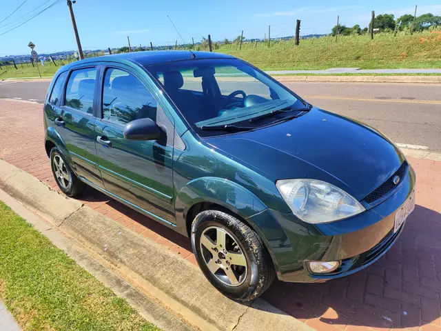 Carro Ford Fiesta Hatch 2003 Street 1.6 MPi