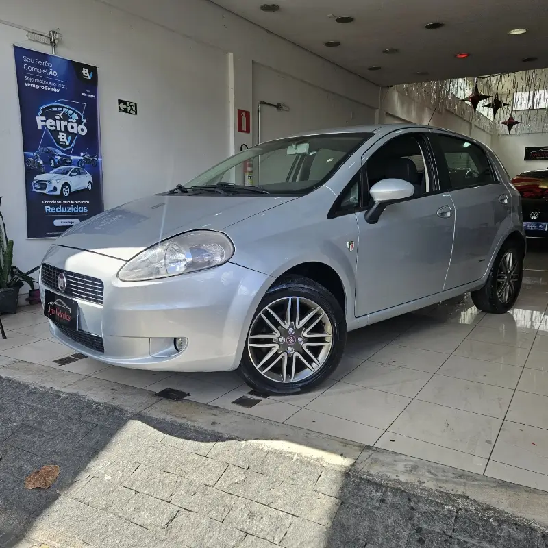 Fiat Punto Essence 1.8 16V (Flex)