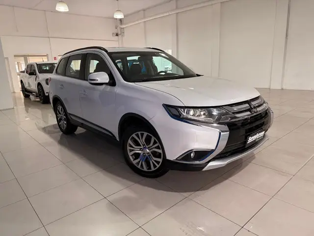 Carro Mitsubishi Outlander 2016 2.0 16V CVT