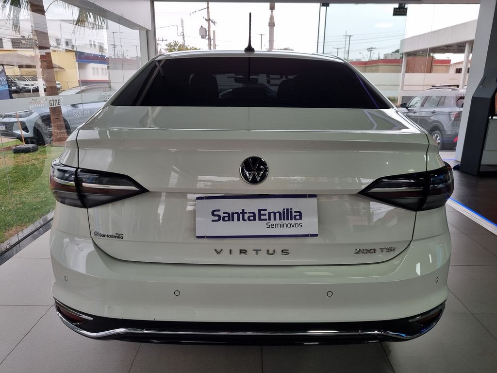 Virtus Highline 1.0 200 TSI