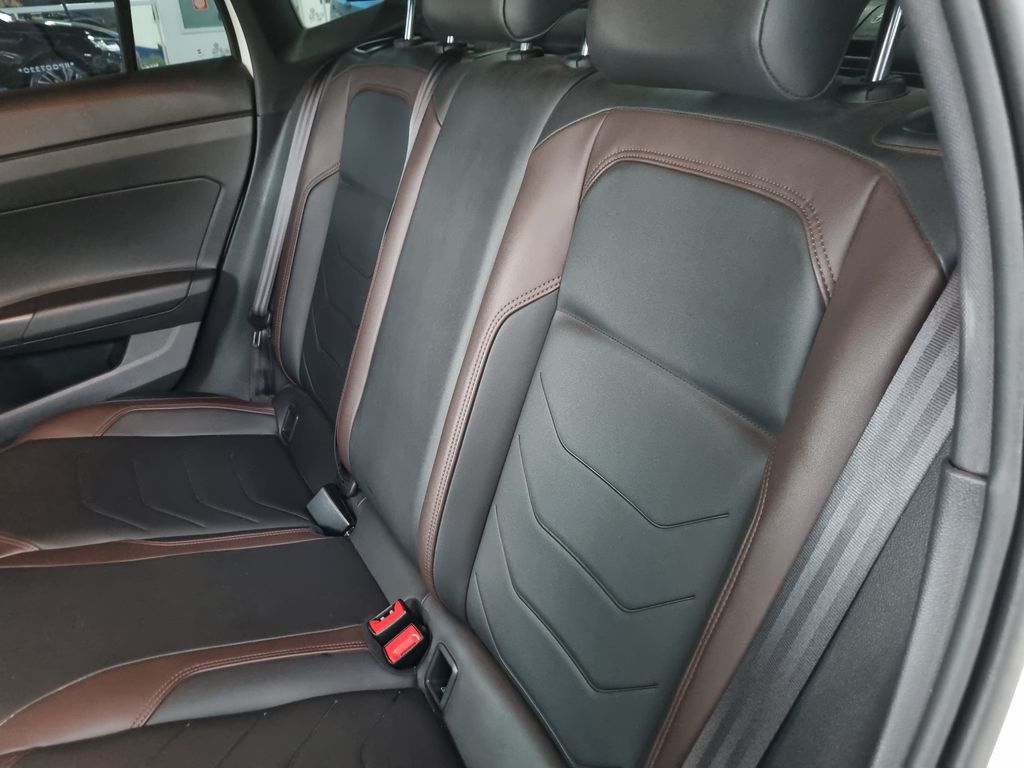 Virtus Highline 1.0 200 TSI