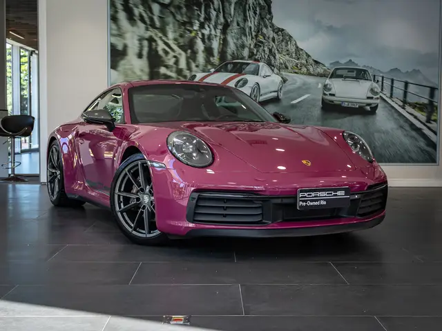 Carro Porsche 911 2023 Carrera T 3.0