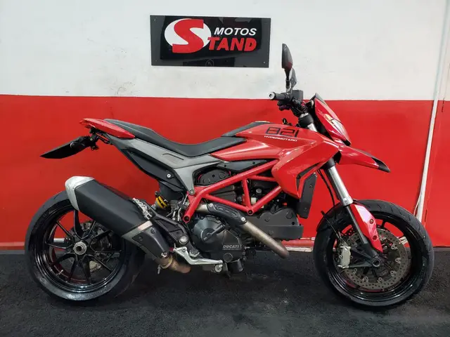 Carro Ducati Hypermotard 2015 821