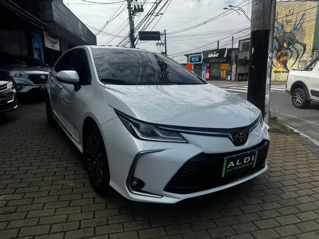 Carro Toyota Corolla 2024 Altis FLEX 2.0