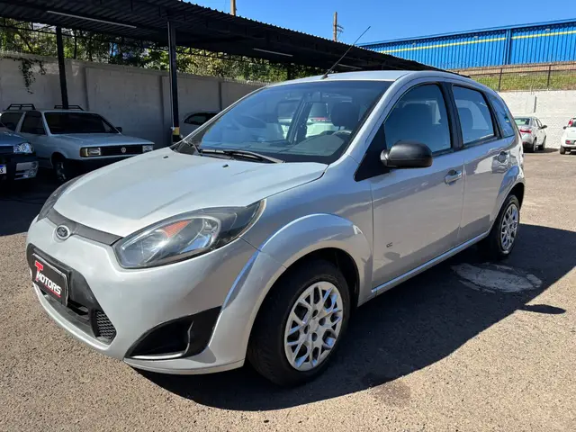 Carro Ford Fiesta Hatch 2014 S Plus 1.0 RoCam (Flex)