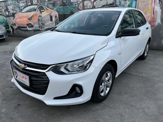 Carro Chevrolet Onix 2024 1.0