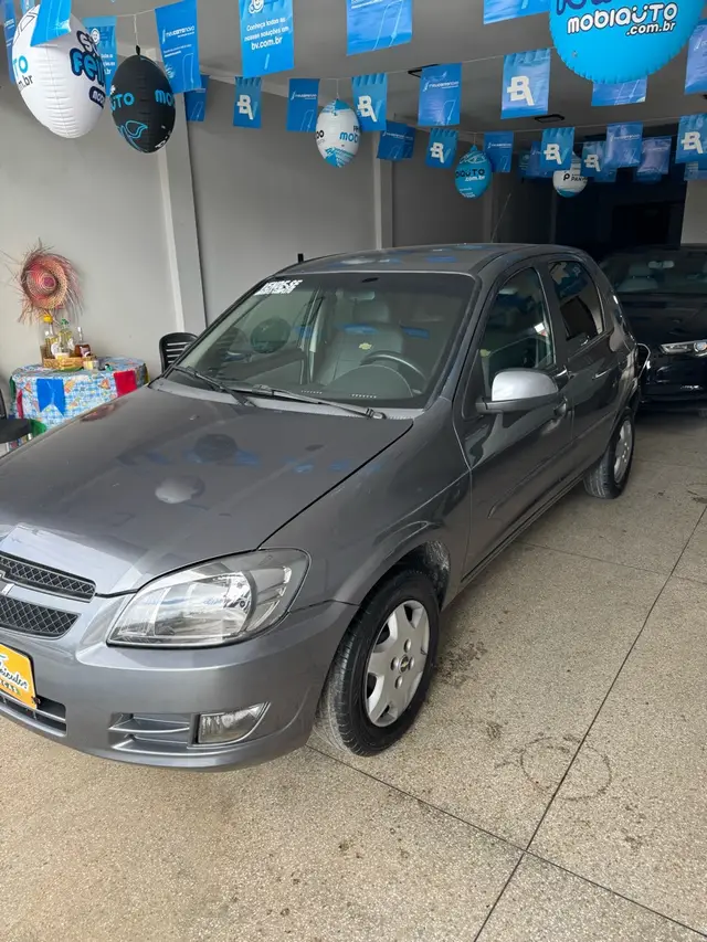 Carro Chevrolet Celta 2013 LT 1.0 (Flex)