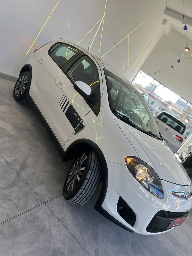 Carro Fiat Palio 2014 Sporting 1.6 16V (Flex)