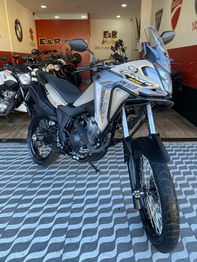 Moto Honda XRE Sahara 300 2025 Adventure