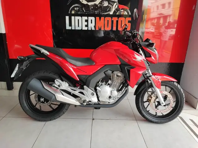 Carro Honda CB 250F Twister 2016 Standard