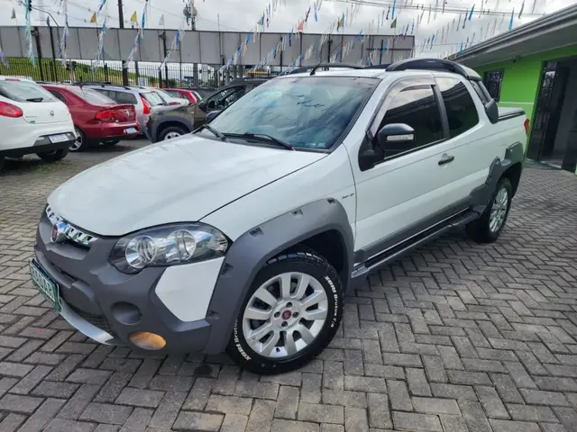 Carro Fiat Strada 2015 Adv.1.8 16V Dualogic Flex CD