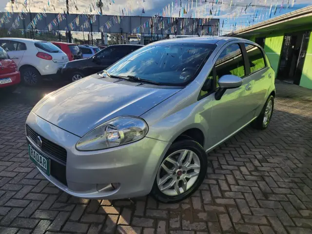 Carro Fiat Punto 2010 HLX 1.8 (Flex)