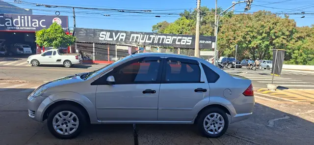 Carro Ford Fiesta Sedan 2005 Supercharger 1.0