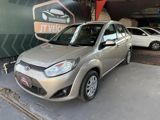 Carro Ford Fiesta Sedan 2013 Sed. 1.6 8V Flex 4p