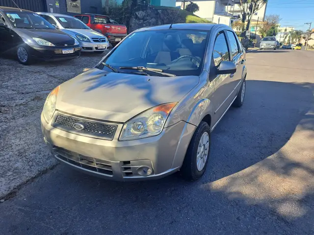 Carro Ford Fiesta Sedan 2009 1.6 (Flex)