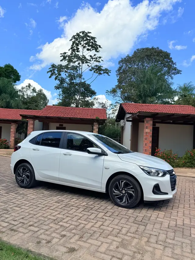 Carro Chevrolet Onix 2024 LT 1.0 Turbo