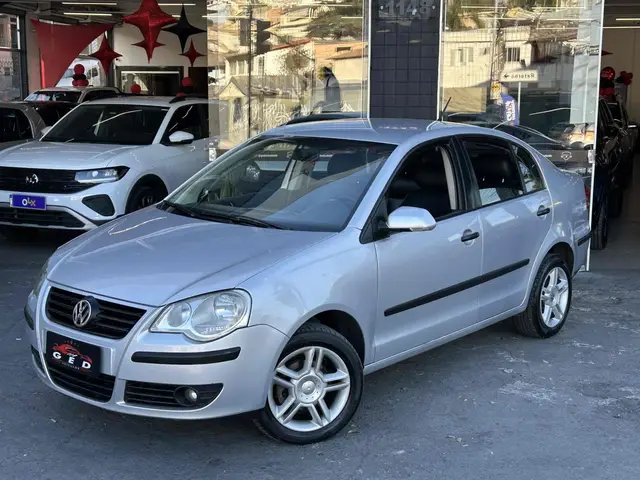 Carro Volkswagen Polo Sedan 2010 1.6 8V (Flex)
