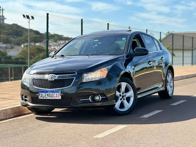 Carro Chevrolet Cruze 2014 HB Sport LTZ 1.8 16V FlexP. 5p Mec