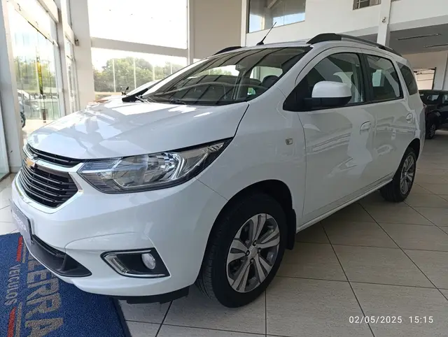 Carro Chevrolet Spin 2024 Premier 1.8 (Aut.)