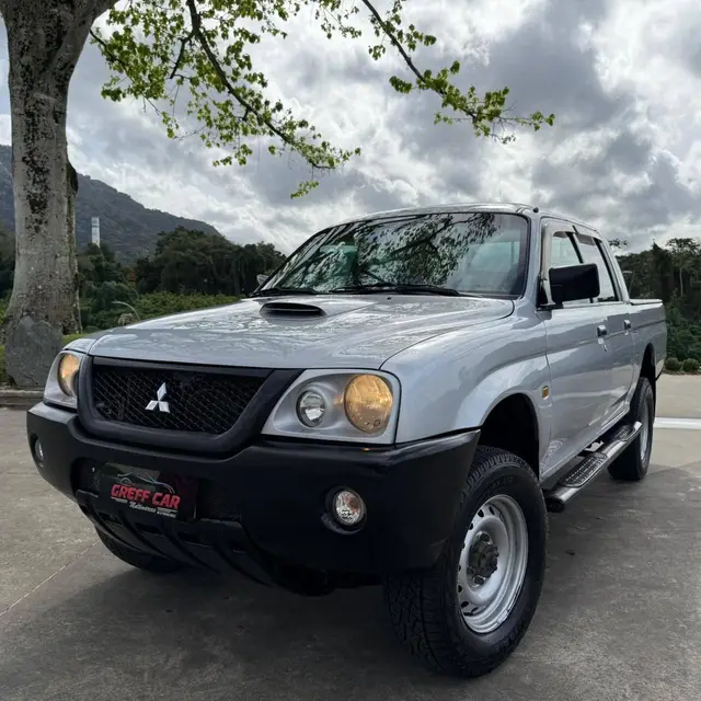 Carro Mitsubishi L200 Triton Outdoor 2012 HPE 2.5 4X4