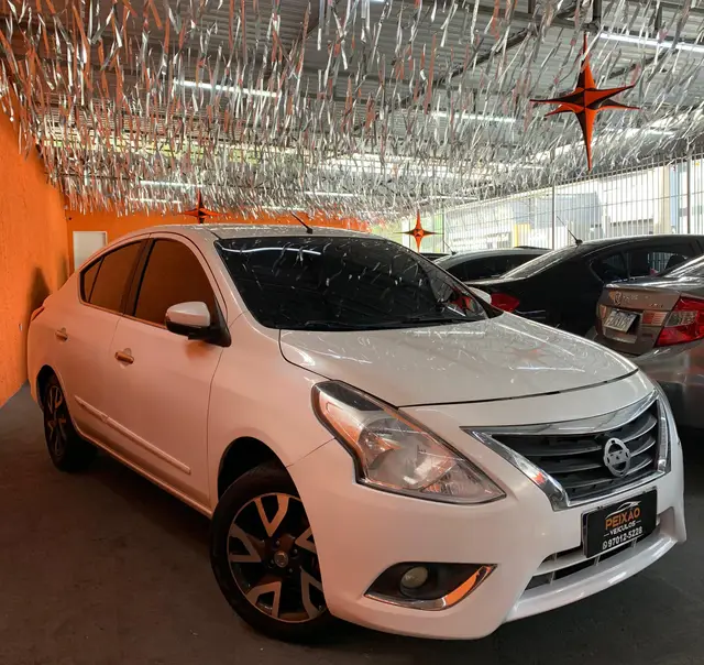 Carro Nissan Versa 2017 1.6 16V Unique CVT (Flex)