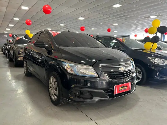 Carro Chevrolet Onix 2015 1.4 LT SPE/4