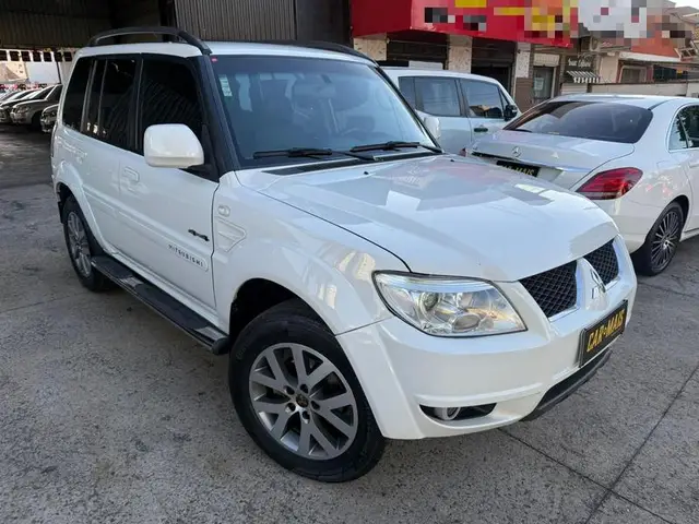 Carro Mitsubishi Pajero TR4 2013 2.0 16V 4X4 (Flex) (Aut)