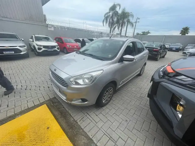Carro Ford Ka Sedan 2018 SE 1.0 (Flex)