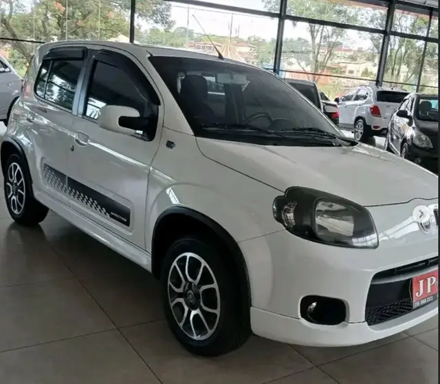 Carro Fiat Uno 2013 Way Celeb. 1.4 8V (Flex) 4p