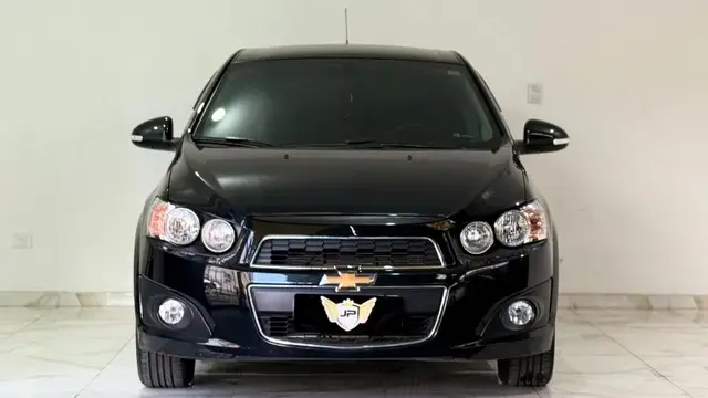Carro Chevrolet Sonic 2013 Hatch LTZ