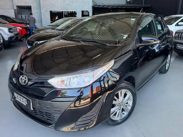Carro Toyota Yaris 2022 1.5 XL Plus Connect CVT (Flex)