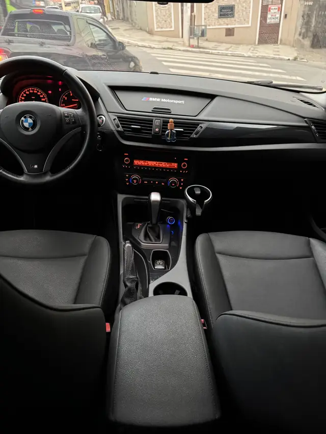 Carro BMW X1 2013 2.0 sDrive18i (aut)